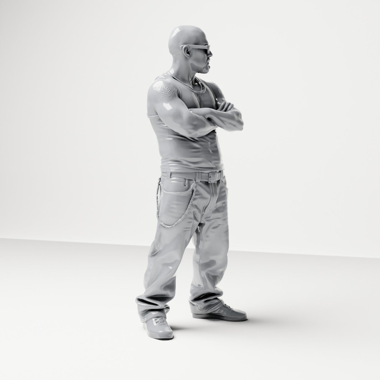 Diorama Modellbau Produktfoto 3: Stehende Figur: Person mit gekreuzten Armen, Sonnenbrille & ärmelloses Oberteil, weite Hos (B029)