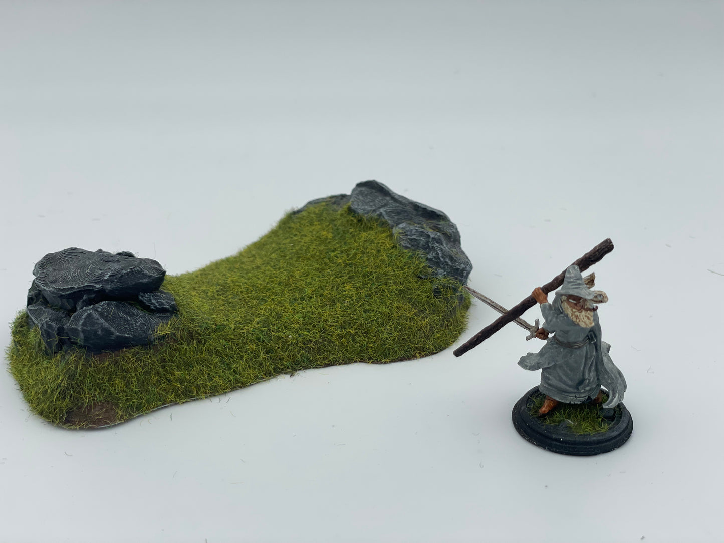 Produktfoto Tabletop 28mm The Printing Goes Ever On (TPGEO) 0: Hügel Terrain Typ B - Sanfte Erhebung in Graslandschaft