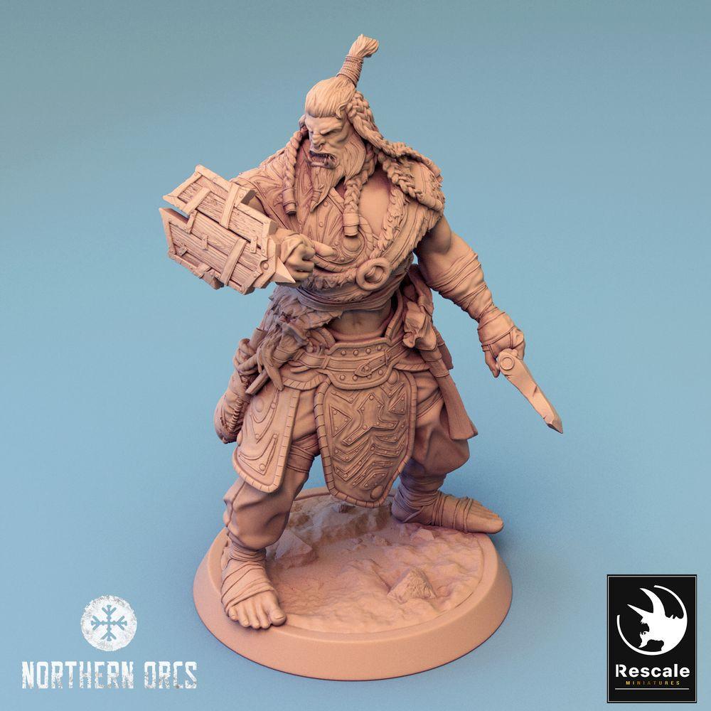Produktfoto Tabletop 28mm Lord of the Print (LotP) 0: Tabletop Miniatur: Ork Krieger/Berserker mit Hakenklinge und Truhen-Schild, Orc Warrior (24_04_H1)