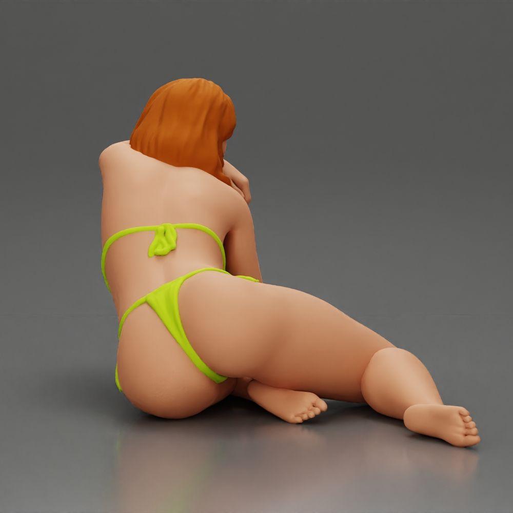 Diorama Modellbau Produktfoto 2: Miniaturfigur: Liegende Frau im Bikini, halb aufgestützt am Strand (Ref Nr. A106)