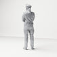 Diorama Modellbau Produktfoto 2: Stehende Figur: Polizist mit Dienstmütze & verschränkten Armen (B021)