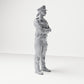Diorama Modellbau Produktfoto 3: Stehende Figur: Polizist mit Dienstmütze & verschränkten Armen (B021)
