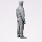 Diorama Modellbau Produktfoto 3: Stehende Figur: Polizeibeamte/r in moderner deutscher Uniform mit POLIZEI-Aufschrift (B025)