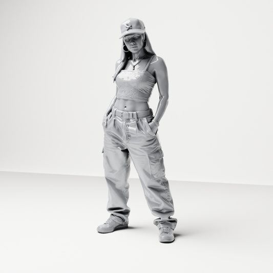 Diorama Modellbau Produktfoto 0: Stehende Figur: Frau mit Basecap, bauchfreiem Top & Cargo-Hose, Hände in Hosentaschen (B031)