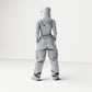 Diorama Modellbau Produktfoto 2: Stehende Figur: Frau mit Basecap, bauchfreiem Top & Cargo-Hose, Hände in Hosentaschen (B031)