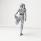 Diorama Modellbau Produktfoto 2: Stehende Figur: Sportler in Dehnpose, hält den Fuß hinter dem Körper (B040)