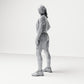 Diorama Modellbau Produktfoto 1: Stehende Figur: Basketballspielerin mit Ball an der Hüfte (B042)