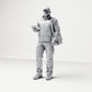 Diorama Modellbau Produktfoto 0: Stehende Figur: Paketbote mit Kappe, Umhängetasche & Handgerät (B048)