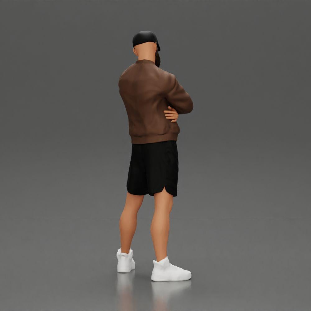 Diorama Modellbau Produktfoto 2: Figur: Mann mit verschränkten Armen, Cap, Jacke, Shorts, Sportschuhe (Ref Nr. A125)
