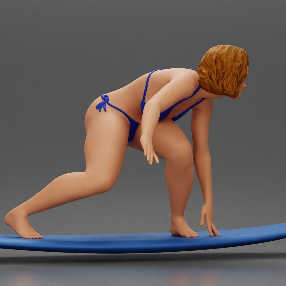 Diorama Modellbau Produktfoto 2: Diorama-Miniatur: Surferin kniend im Bikini auf Surfbrett, einzeln (Ref Nr. A119)