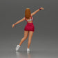 Diorama Modellbau Produktfoto 3: Diorama-Figur: dynamische Frau in rotem Sportoutfit, stehende Pose, Turnschuhe (Ref Nr. A124)