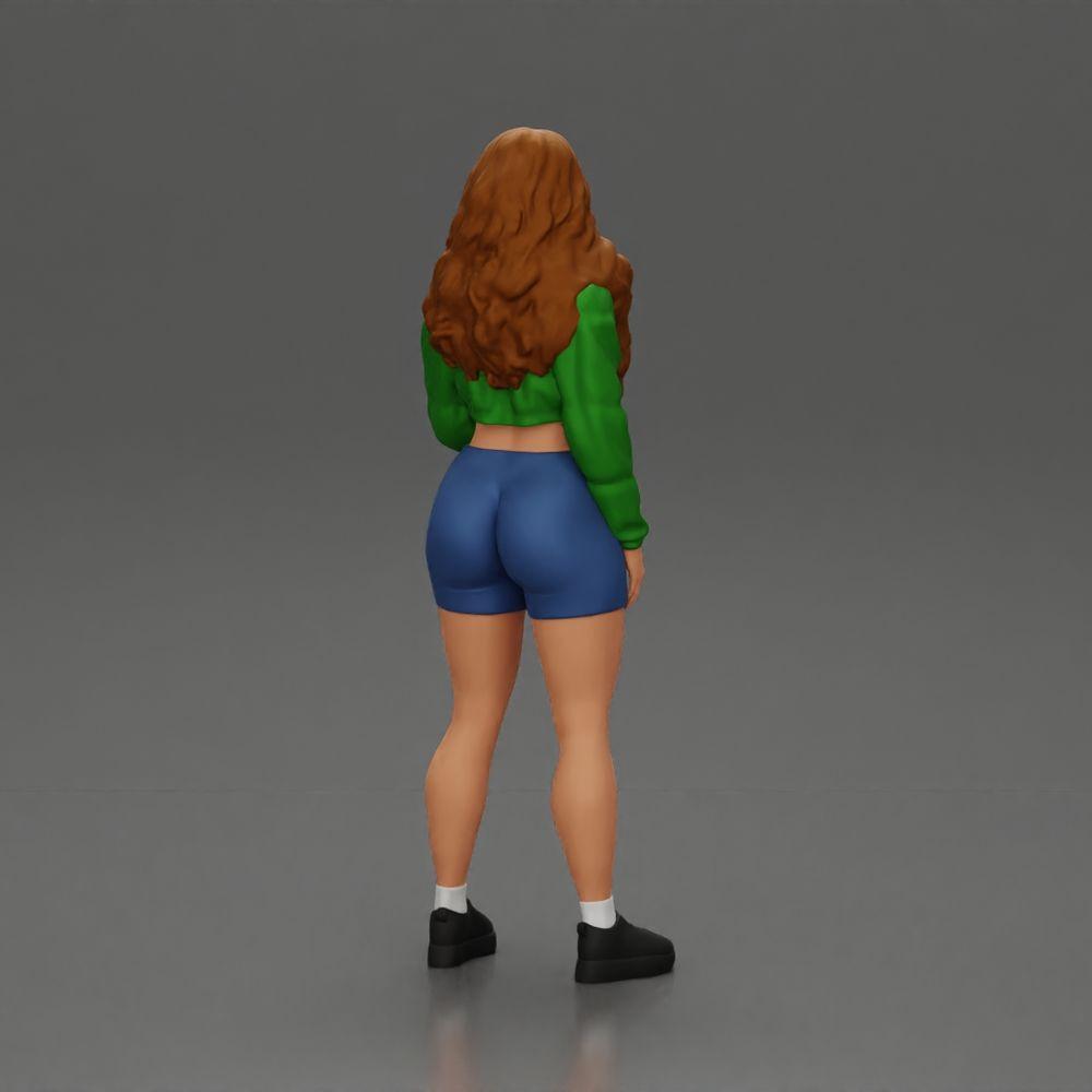 Diorama Modellbau Produktfoto 3: Miniaturfigur: Sportliches Mädchen stehend mit Kurzjacke, Shorts und Sneakern (Ref Nr. A74)