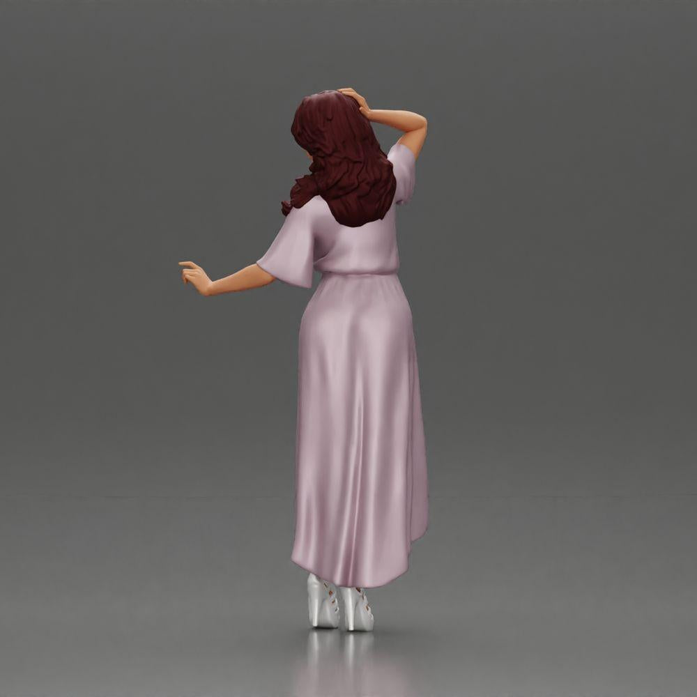Diorama Modellbau Produktfoto 4: Miniatur-Figur: Frau im langen Brautkleid mit High Heels, elegant posierend (Ref Nr. A109)