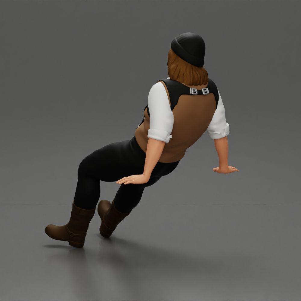 Diorama Modellbau Produktfoto 4: Sitzende Miniaturfigur, Mann in historischer Kleidung mit Mütze und Hosenträgern (Ref Nr. A84)