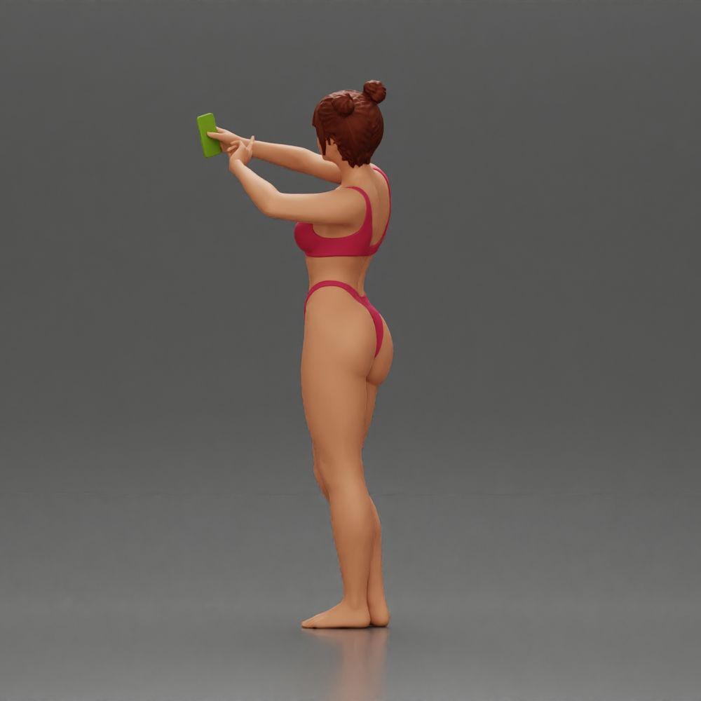 Diorama Modellbau Produktfoto 4: Diorama-Miniatur: Frau im Bikini macht Selfie am Strand, stehende Figur (Ref Nr. A69)