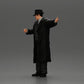 Diorama Modellbau Produktfoto 5: Diorama-Miniatur: Mafioso im Anzug und Mantel mit Hut, gestikulierend (Ref Nr. A94)