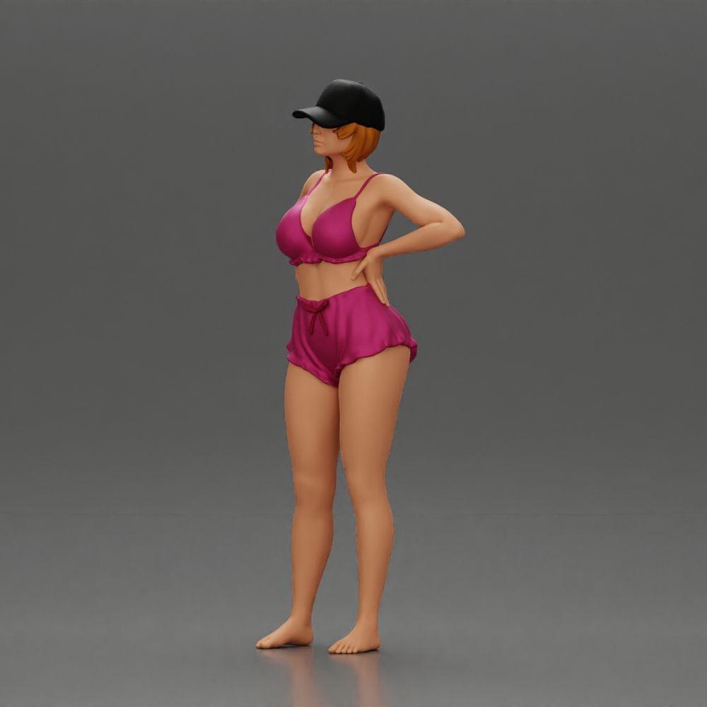 Diorama Modellbau Produktfoto 5: Diorama Figur: Stehende Miniaturfigur im Sommerlook mit Kappe, Shorts, barfuß am Strand (Ref Nr. A108)