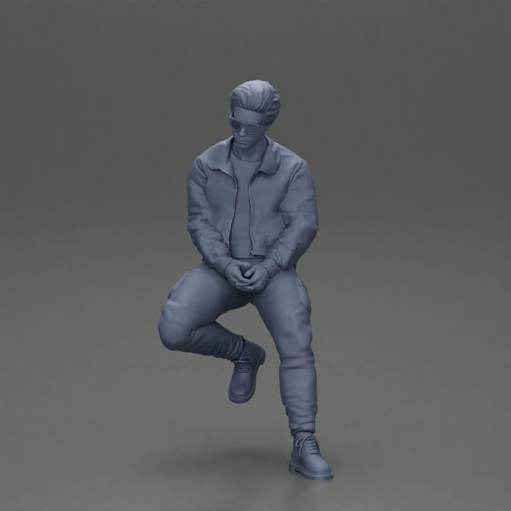 Diorama Modellbau Produktfoto 6: Diorama-Figur: Sitzender Mann im Auto, Jacke & Sonnenbrille (Ref Nr. A107)