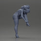 Diorama Modellbau Produktfoto 6: Diorama Figur: Miniaturfigur - Frau zieht roten High Heel an, stehende Pose für Diorama (Ref Nr. A112)