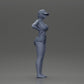 Diorama Modellbau Produktfoto 7: Diorama Figur: Stehende Miniaturfigur im Sommerlook mit Kappe, Shorts, barfuß am Strand (Ref Nr. A108)
