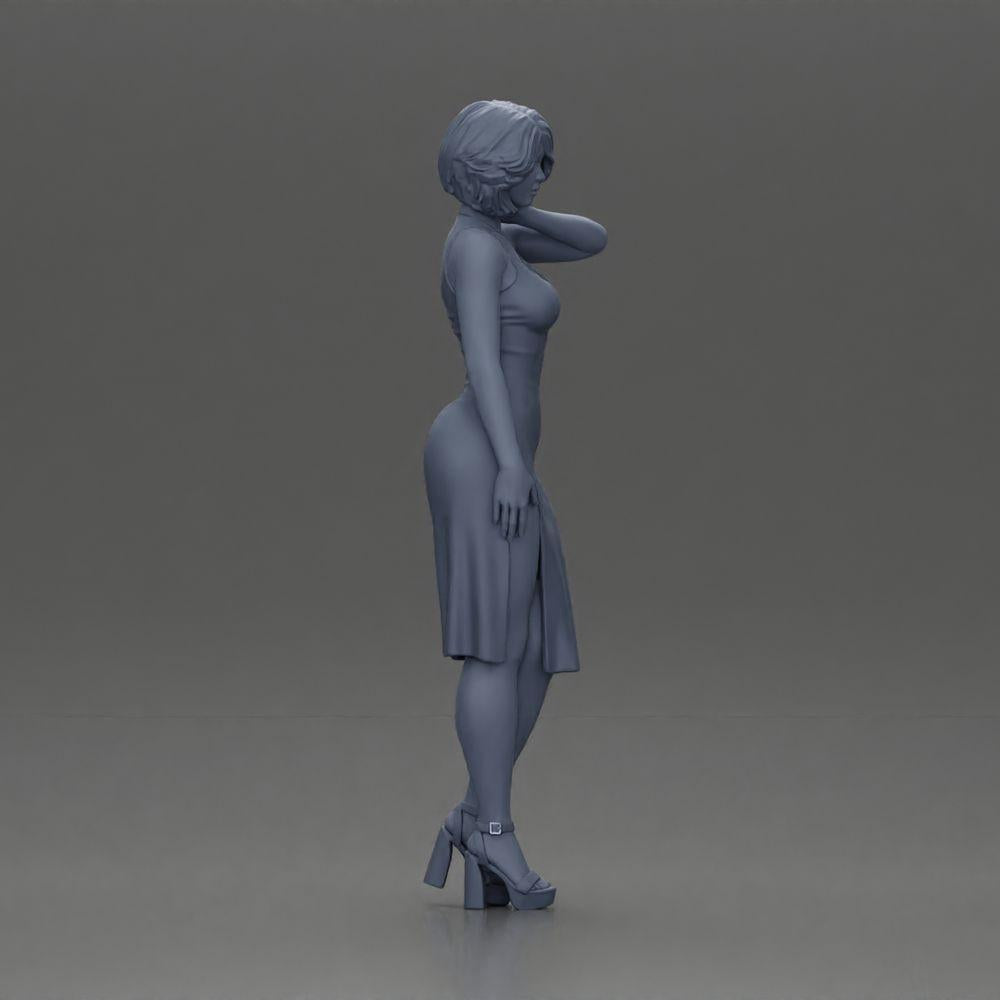 Diorama Modellbau Produktfoto 7: Weibliche Diorama-Figur im Mini-Kleid, kurzes Haar, Hand am Hals, Halskette (Ref Nr. A99)