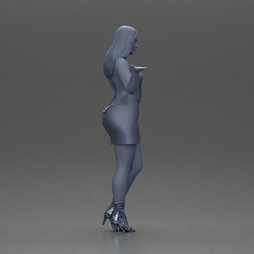 Diorama Modellbau Produktfoto 8: Dioramafigur: elegante Frau im Minikleid, ausgestreckte Hand, Halskette (Ref Nr. A118)