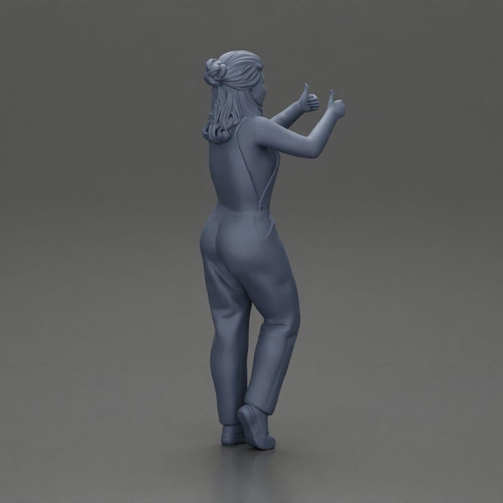 Diorama Modellbau Produktfoto 8: Stehendes, lächelndes Mädchen in Latzhose, beide Daumen hoch - Diorama-Figur (Ref Nr. A82)
