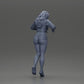 Diorama Modellbau Produktfoto 9: Weibliche Diorama-Figur in Minirock und Shorts, am Treppenrand stehend (Ref Nr. A73)
