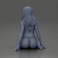 Diorama Modellbau Produktfoto 10: Kniende Miniaturfigur Frau im Bikini, sitzend auf flacher Basis - Strand-Diorama (Ref Nr. A83)