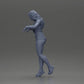 Diorama Modellbau Produktfoto 11: Weibliche Diorama-Figur in Minirock und Shorts, am Treppenrand stehend (Ref Nr. A73)