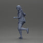 Diorama Modellbau Produktfoto 11: Diorama-Figur: Laufende junge Frau mit offenem Hemd & Shorts, entschlossen (Ref Nr. A102)