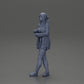 Diorama Modellbau Produktfoto 17: Weibliche Diorama-Figur in offener Strickjacke und kurzen Hosen mit Regenschirm (Ref Nr. A92)