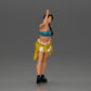 Diorama Modellbau Produktfoto 1: Miniaturfigur: Mädchen in Top & Shorts, Shirt um Hüfte gebunden, Arm erhoben (Ref Nr. A56)