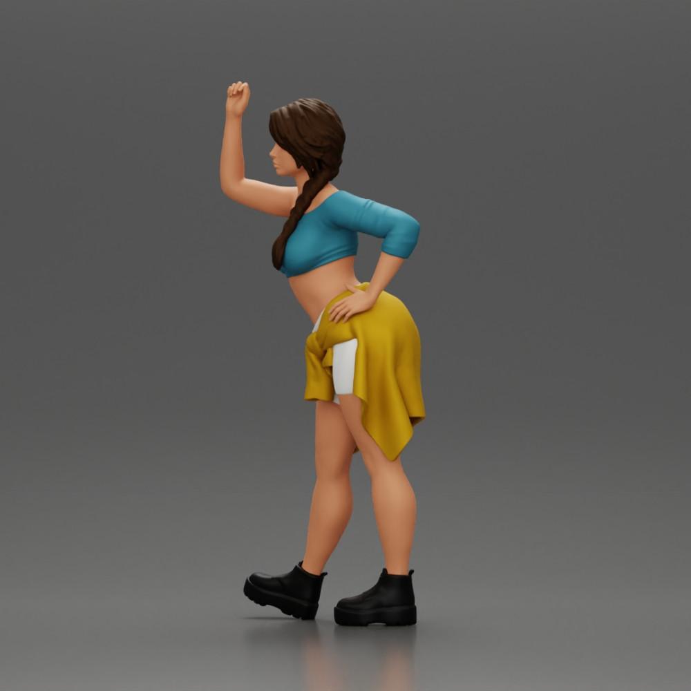 Diorama Modellbau Produktfoto 5: Miniaturfigur: Mädchen in Top & Shorts, Shirt um Hüfte gebunden, Arm erhoben (Ref Nr. A56)
