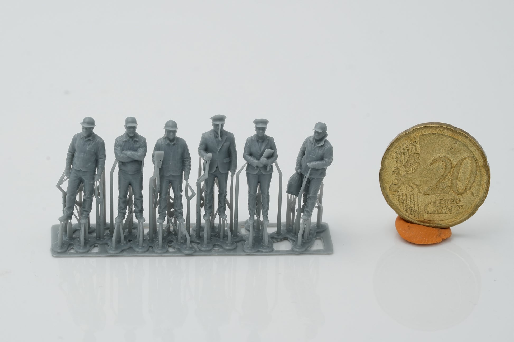 Diorama Modellbau Produktfoto 1: Bahnpersonal Figuren Set 2 - 6 Figuren (h0_28)