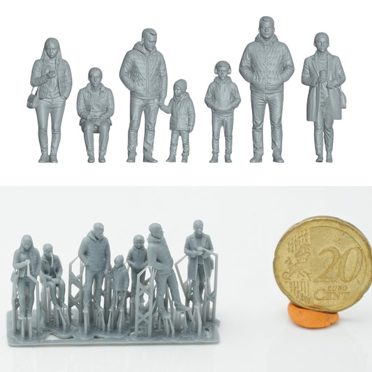 Diorama Modellbau Produktfoto 0: Passanten Figuren Set 3 - 7 Figuren (h0_30)