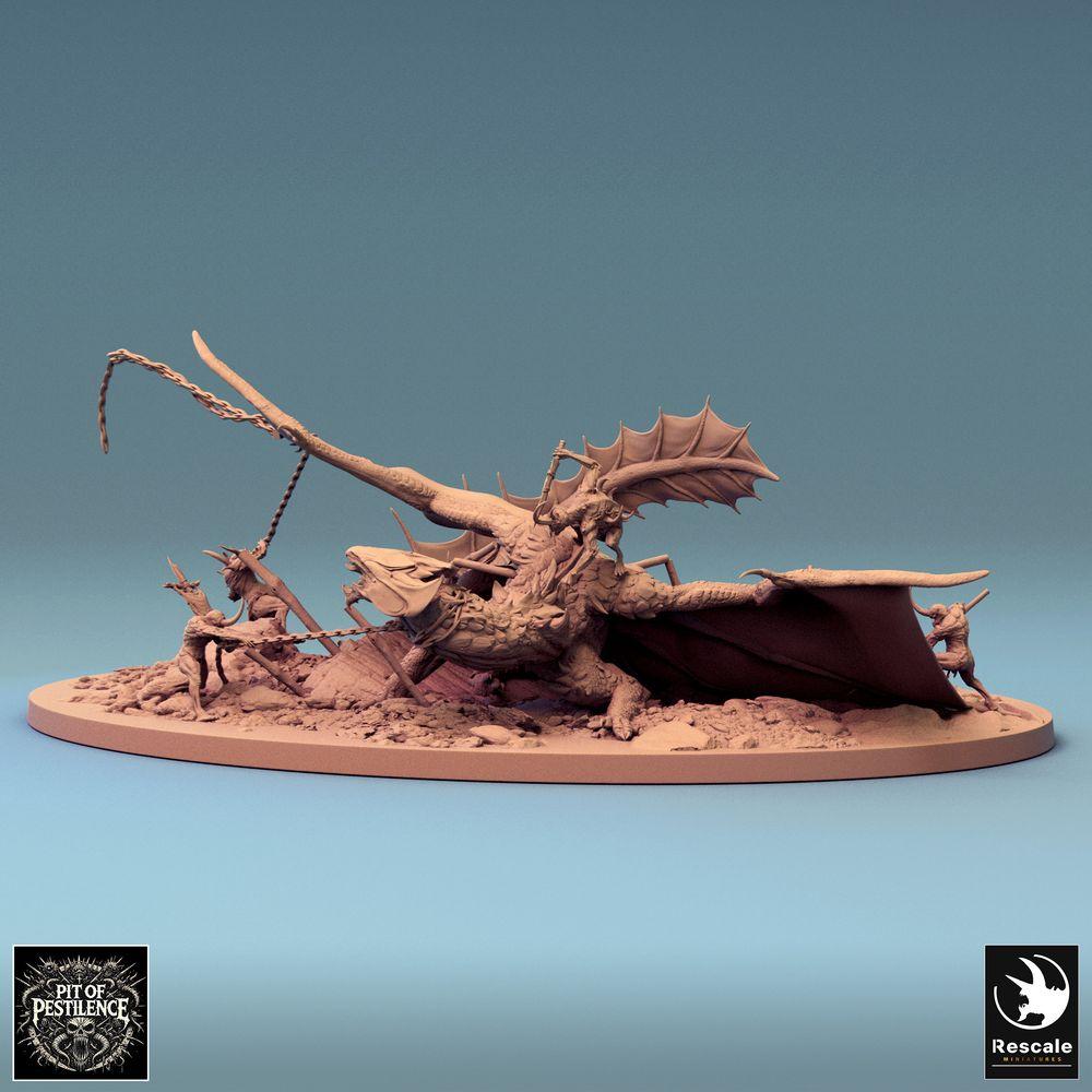 Produktfoto Tabletop 28mm Lord of the Print (LotP) 0: Tabletop Miniatur: Legendärer metallischer Messingdrache/Wyvern - Battle Diorama mit Drachenjägern, Speerträger, Kettenkämpfer und Harpunenfalle (24_08_G)