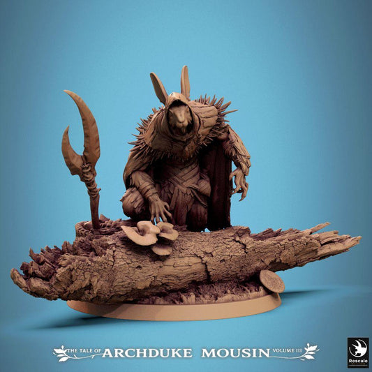 Produktfoto Tabletop 28mm Lord of the Print (LotP) 0: Fantasy Figur: Hasen-/Kaninchenmensch Waldläufer, Späher/Schurke/Assassine, Hinterhaltsjäger mit Glefe, kauernd auf Baumstamm-Base, Rabbitfolk Ranger (25_07_Q31)