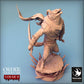 Produktfoto Tabletop 28mm Lord of the Print (LotP) 0: Tabletop Miniatur: Werwolf Krieger - heulender Lykanthrop, Barbar und Duellant mit zwei gebogenen Klingen (Werewolf Howl) (24_02_C4)
