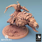 Produktfoto Tabletop 28mm Lord of the Print (LotP) 0: Fantasy Figur: Ork Bestienreiter auf Säbelzahn-Kriegsbestie, barbarischer Kriegsführer mit Krummsäbel - Monsterreiter, Orc Beast Rider (24_04_C2)