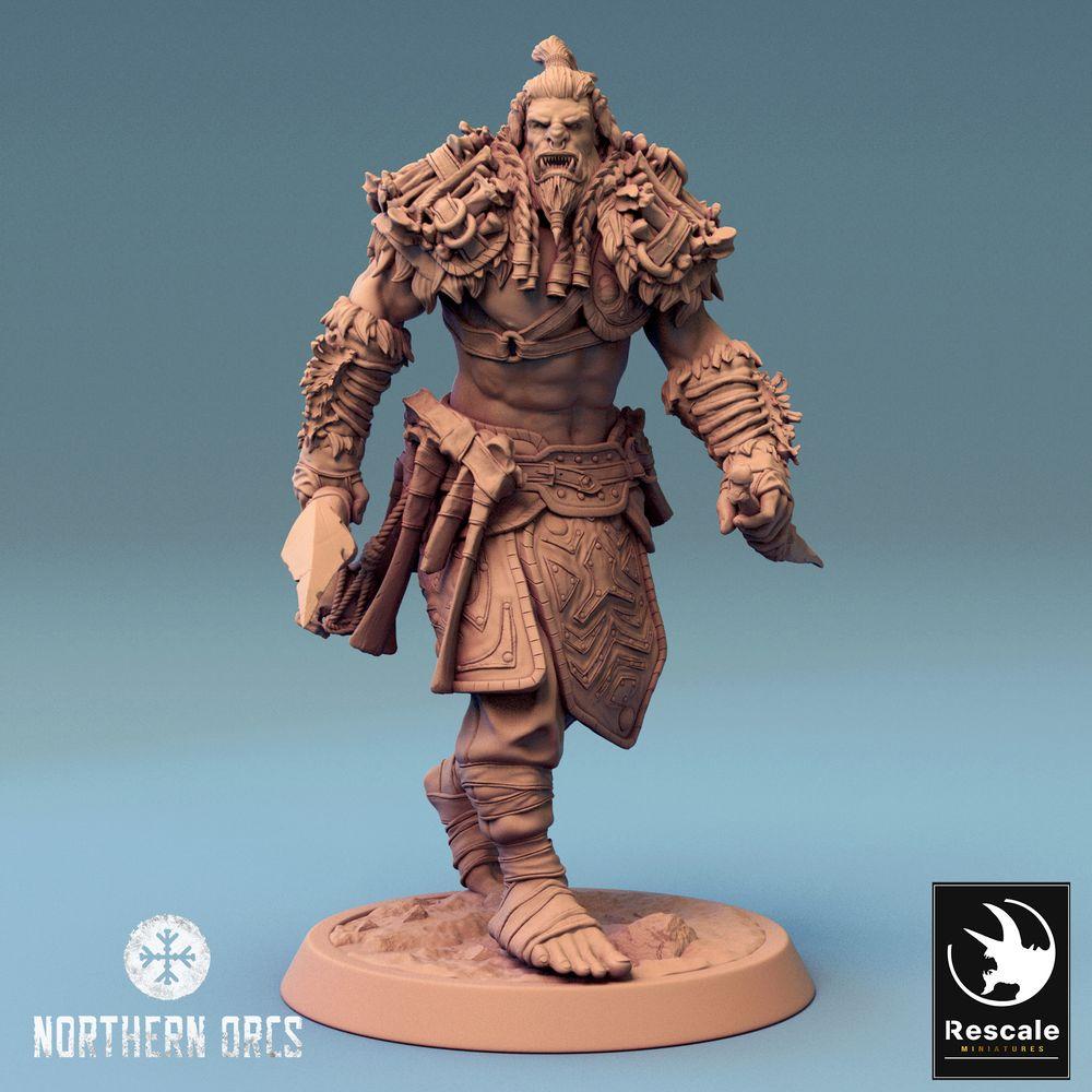 Produktfoto Tabletop 28mm Lord of the Print (LotP) 0: Tabletop Miniatur: Ork/Orc Krieger/Boss, Barbar und Berserker mit Dolch, im Sturmangriff (24_04_G3)