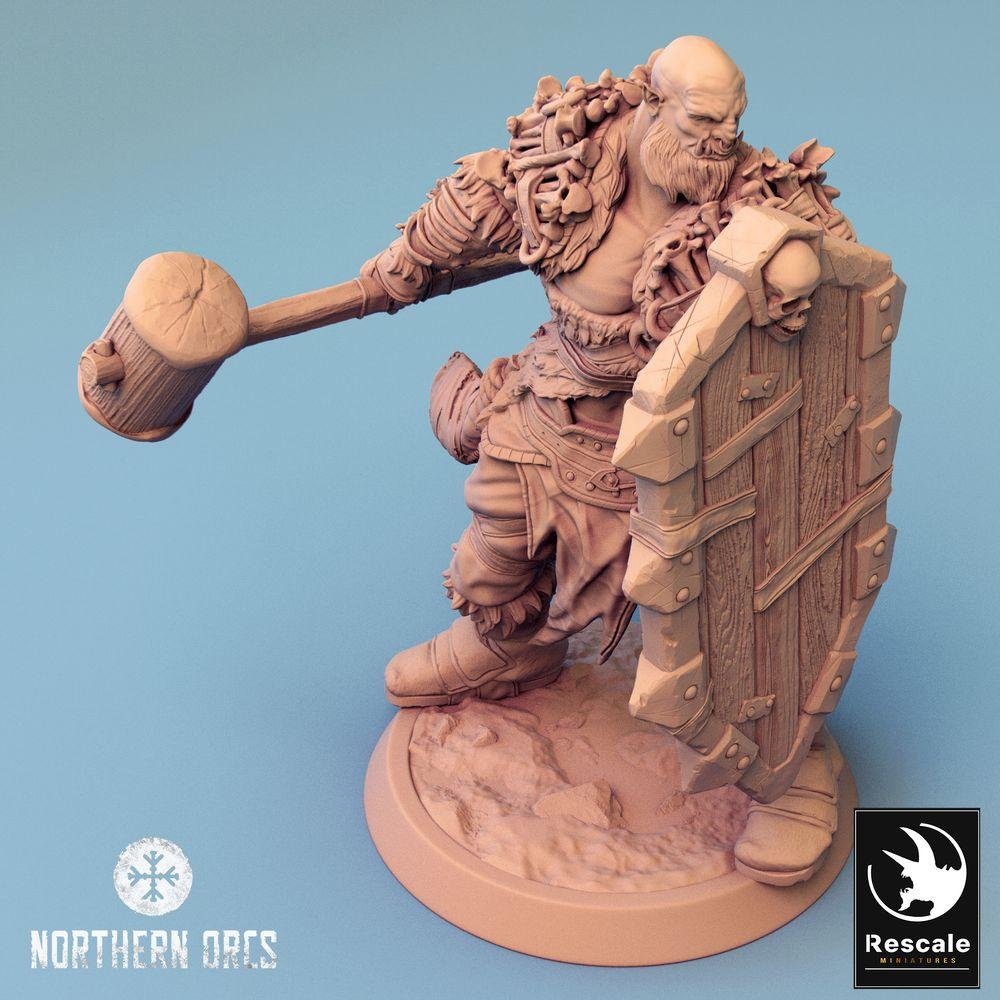 Produktfoto Tabletop 28mm Lord of the Print (LotP) 0: Tabletop Miniatur: Ork Krieger, Schildträger mit Großschild und Keule, Nahkämpfer, Orc Shieldbearer (24_04_I1)
