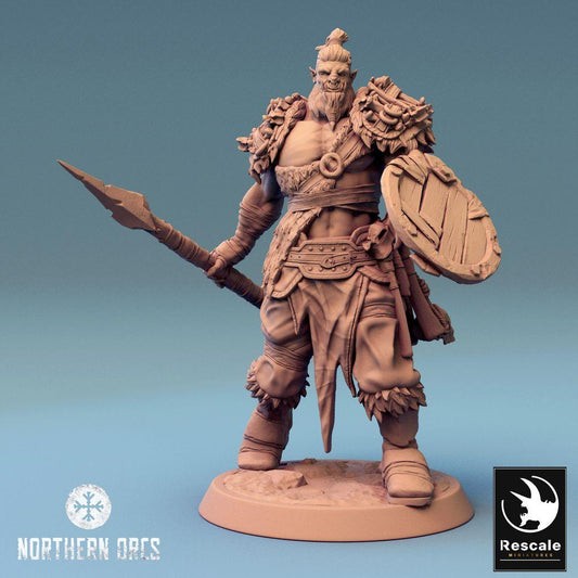 Produktfoto Tabletop 28mm Lord of the Print (LotP) 0: Tabletop Miniatur: Ork Speerträger mit Rundschild, Orc Spearman, Ork Krieger, Stammeskrieger, Schildträger (24_04_K2)