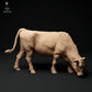 Produktfoto Tierfigur Animal Den Miniatures 0: Bauernhof Tierfigur: Red-Devon-Kuh - grasend (24_01_65)