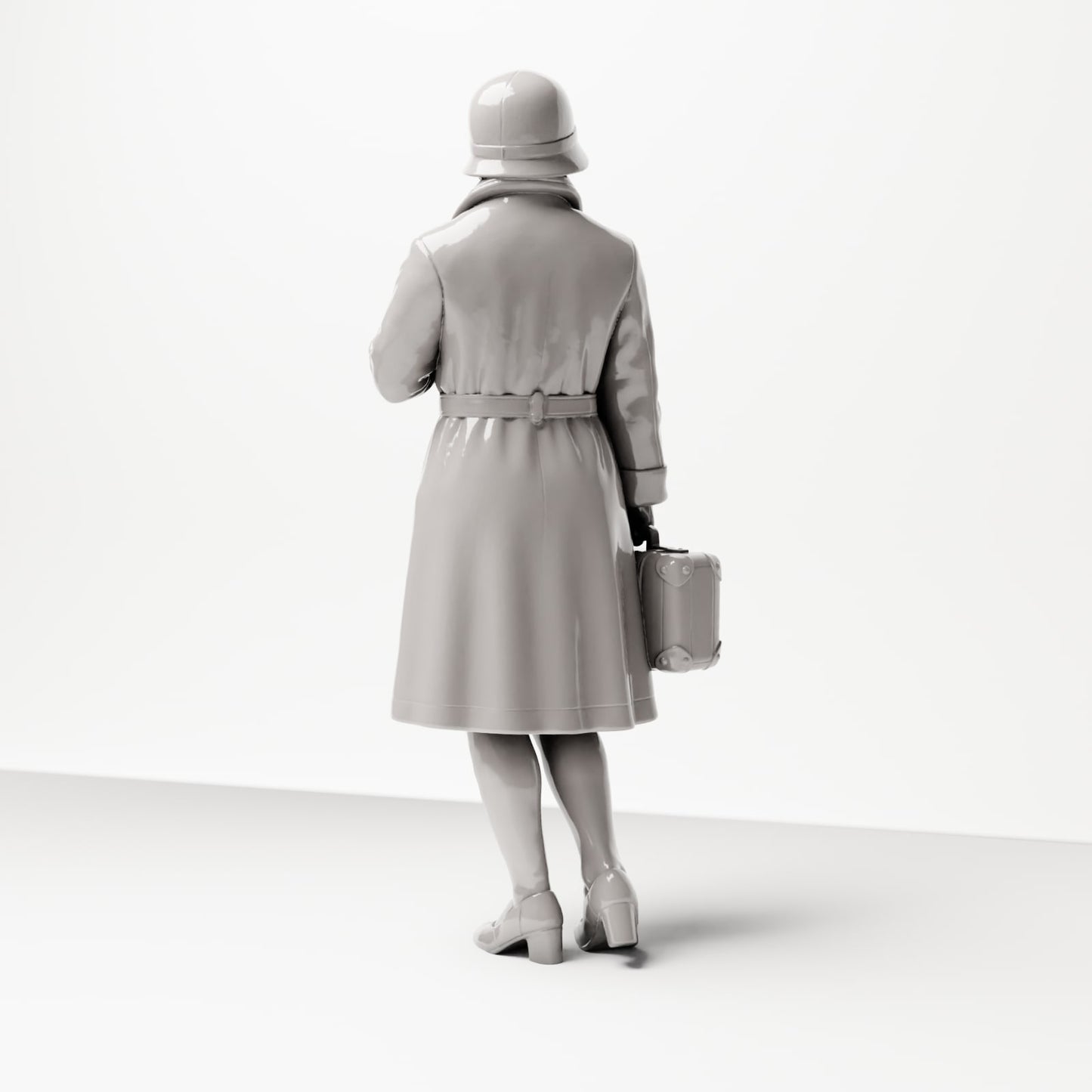 Diorama Modellbau Produktfoto 2: Stehende Figur: Reisende Frau am Bahnsteig, Ende der 1920er, Mantel, Hut, kleiner Koffer (sc04)
