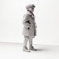 Diorama Modellbau Produktfoto 4: Historische Diorama Figur: Junger Wartender mit Schirmmütze und Mantel, Ende der 1920er (sc10)