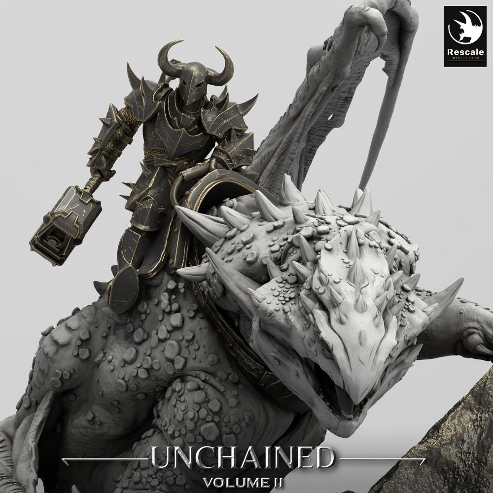 Produktfoto Tabletop 28mm Lord of the Print (LotP) 0: Tabletop Miniatur: Drachenreiter / Dragon Rider auf Wyvern, Kriegsherr in Plattenrüstung mit Kriegshammer, Boss-Monster mit Vulkan-Diorama-Base (24_05_K1)